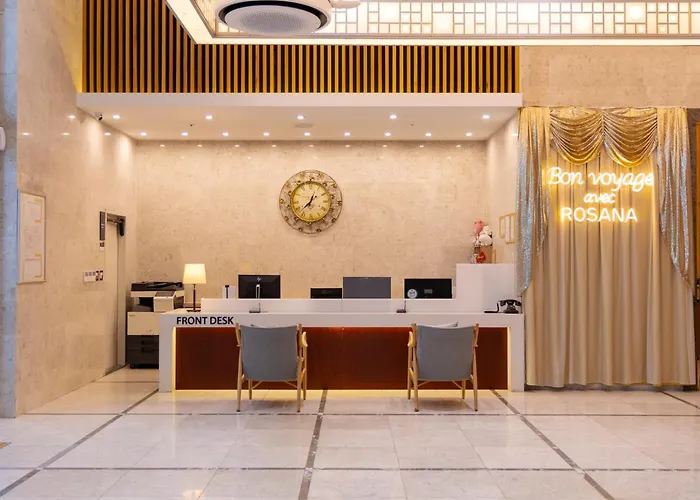 Hotel Rosana 3*
